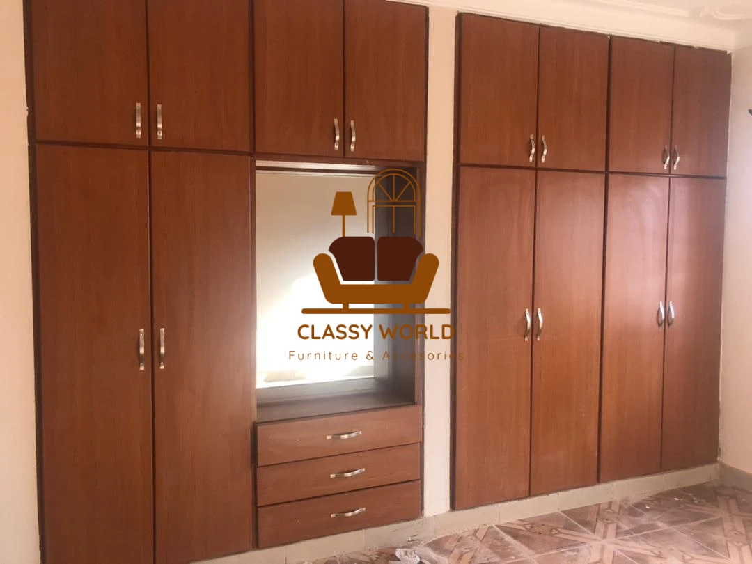 Wall attached cabinet